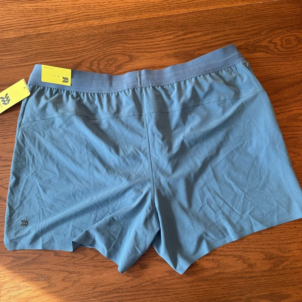 All in Motion women's Athletic Shorts - Picture 2 of 6
